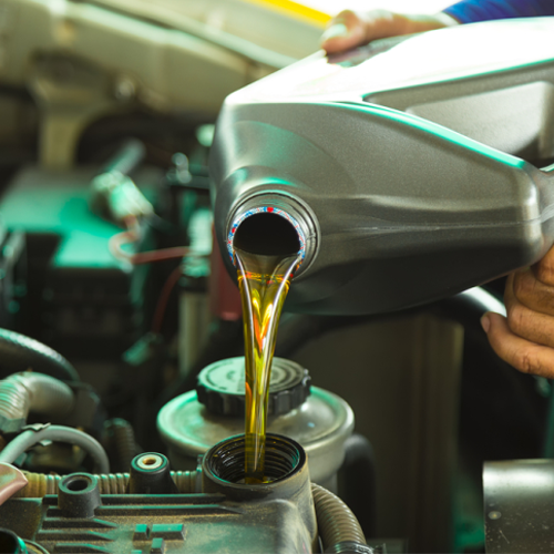 Conheça os Diversos Tipos de Óleo de Motor Automotiv
